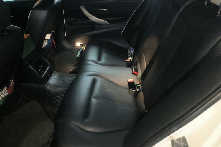 Used BMW 3 Series 2014 320Li Fashion Model Left Rear Seat