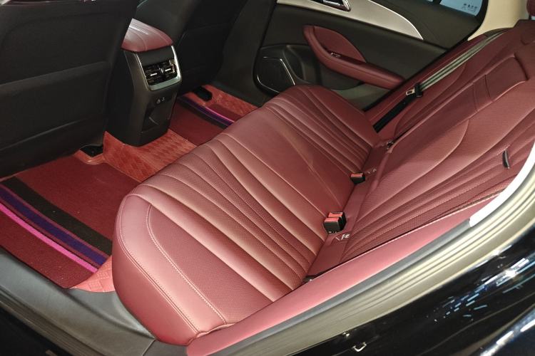 Used Hongqi H5 2024 1.5T DCT Smart Connect Flagship Edition Interior 1