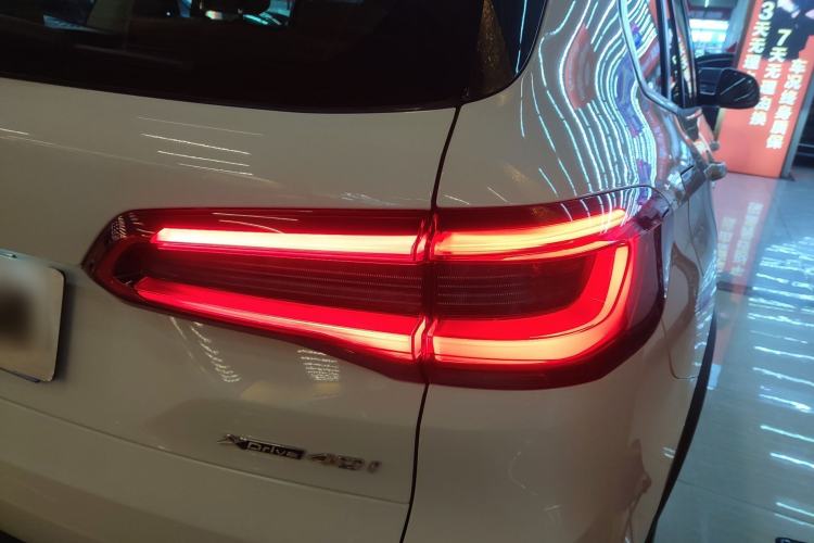 Used BMW X5 (Parallel Import) 2019 xDrive40i Standard 19-inch wheels U.S. specification