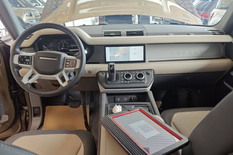 Used Land Rover Defender 2022 110 P400 X-DYNAMIC HSE
