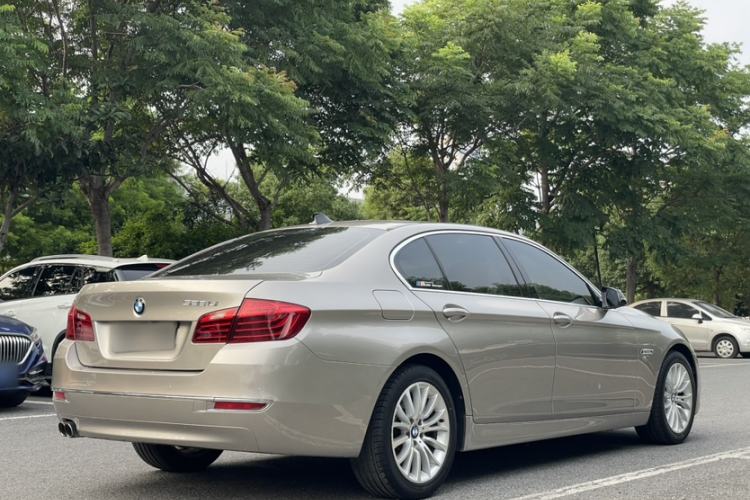 Used BMW 5 Series 2014 525Li Luxury Design Package Exterior 6