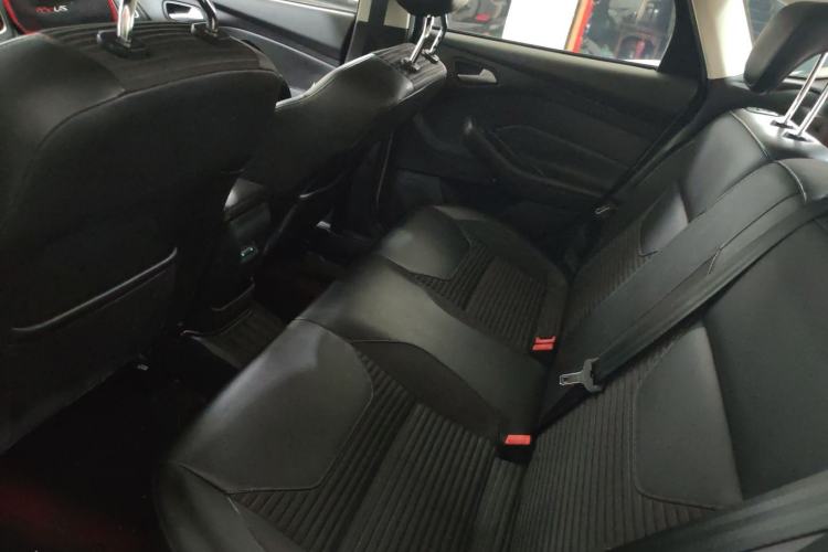 Used Ford Focus 2018 Hatchback Classic 1.6L Automatic Trendy SmartDrive Edition