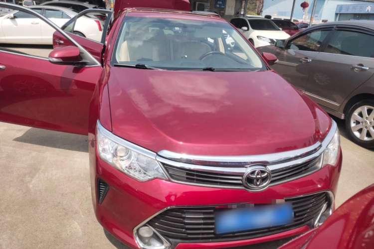 Used Toyota Camry 2015 2.0G Premier Edition
