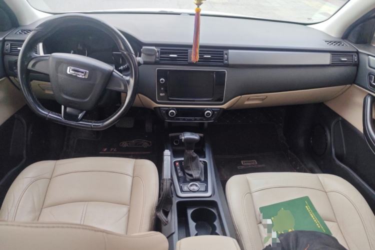Used Qoros 3 2014 Sedan 1.6L Automatic Zhiyue Model
