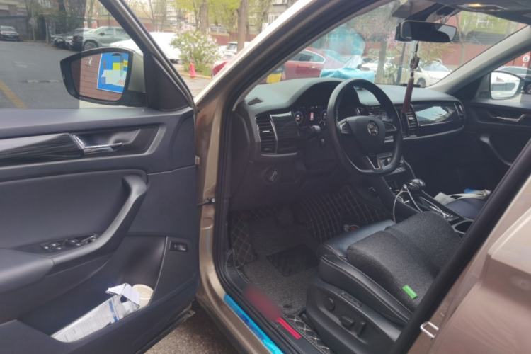 Used Skoda Kodiaq 2019 Facelifted TSI330 7-Seater Two-Wheel-Drive Luxury Enjoyment Edition China VI Standard Driver Seat