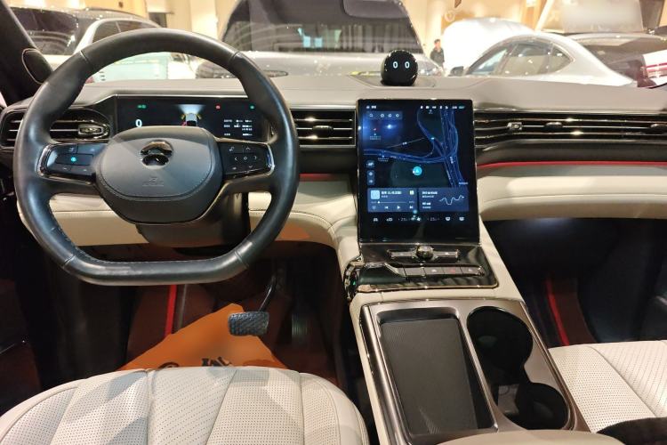 Used Nio ES8 2020 415 km Signature Edition 6-Seater Version
