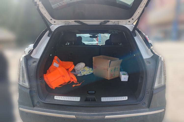 Used Cadillac XT5 2024 2.0T All-Wheel-Drive Luxury Version (Hummingbird Edition) Trunk