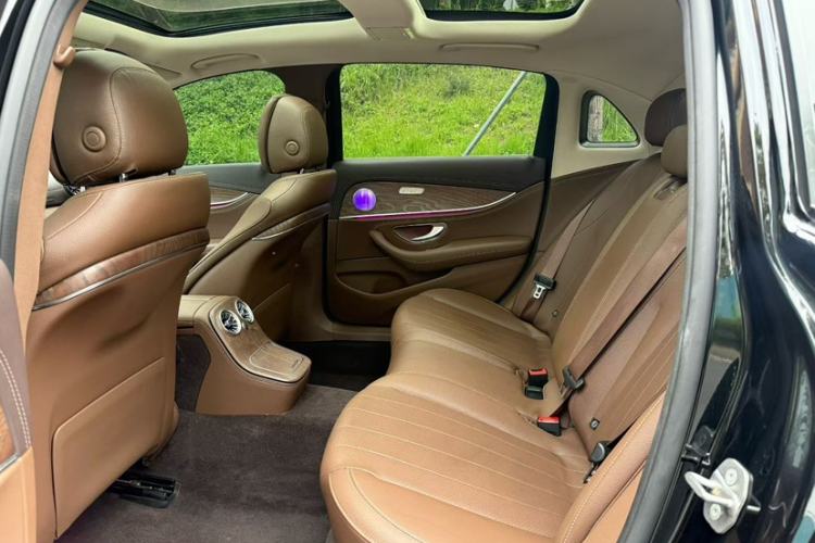 Used Mercedes-Benz E-Class 2022 Second Facelift E 260 L