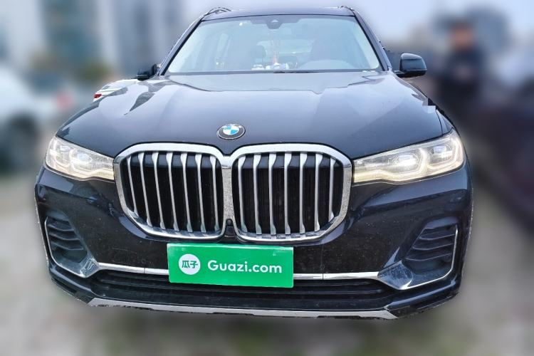 Used BMW X7 2022 xDrive40i Luxury Package with Leading Features Front