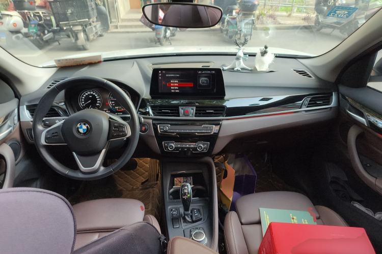 Used BMW X1 2020 sDrive25Li Leading Model
