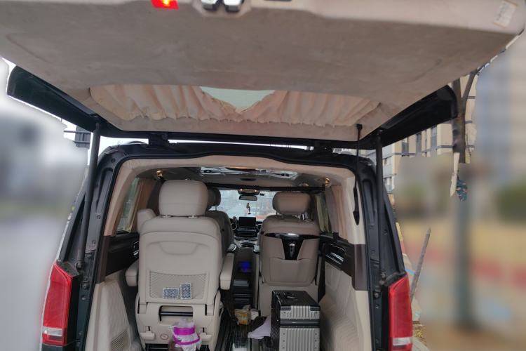 Used Mercedes-Benz V-Class 2016 V 260 Avantgarde Edition
