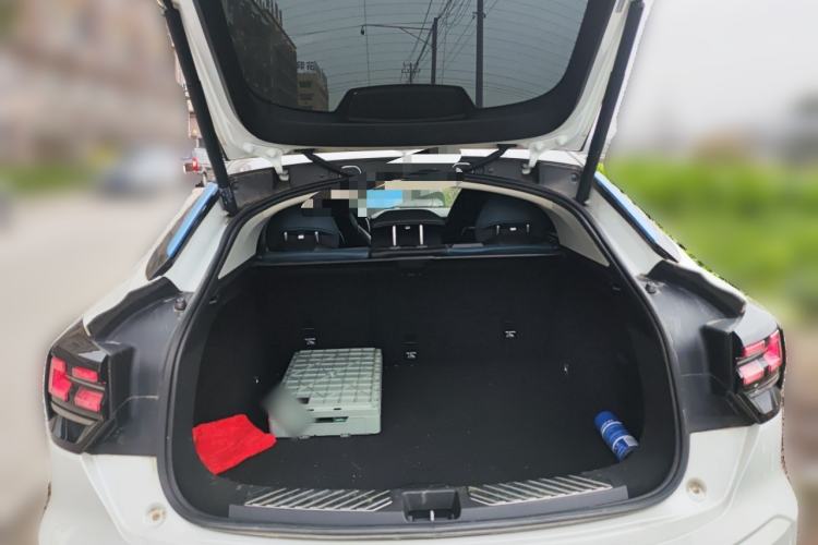 Used Lynk & Co 05 2020 2.0TD Two-Wheel Drive Shine Halo
