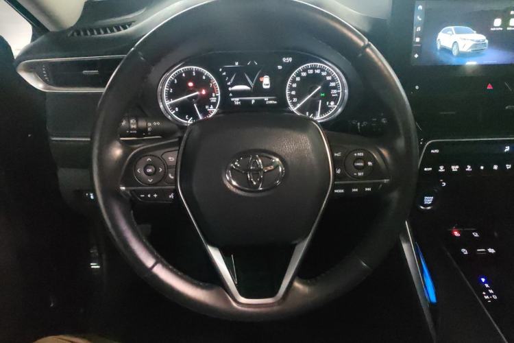 Used Toyota Harrier 2023 2.0L CVT Two-Wheel Drive Luxury Edition
