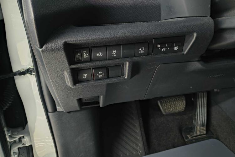 Used Toyota Granvia 2024 2.5L Hybrid Prestige PLUS Four-Wheel Drive Version