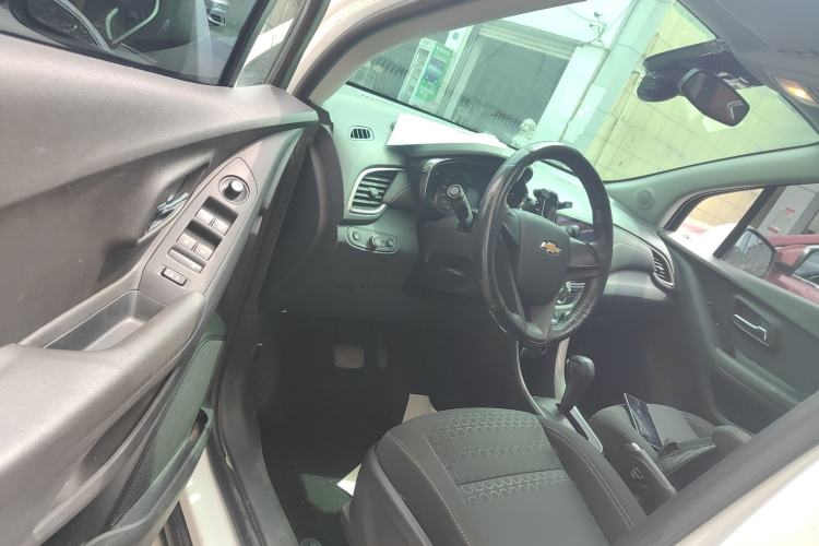 Used Chevrolet Trax 2017 1.4T Automatic Two-Wheel Drive Comfort Version Driver Seat