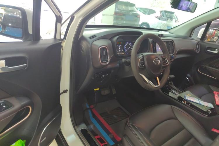 Used GAC Trumpchi GS3 2017 200T Automatic Luxury Edition Driver Seat