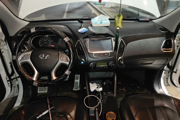 Used Hyundai ix35 2015 2.0L Automatic 2WD Smart Type China IV