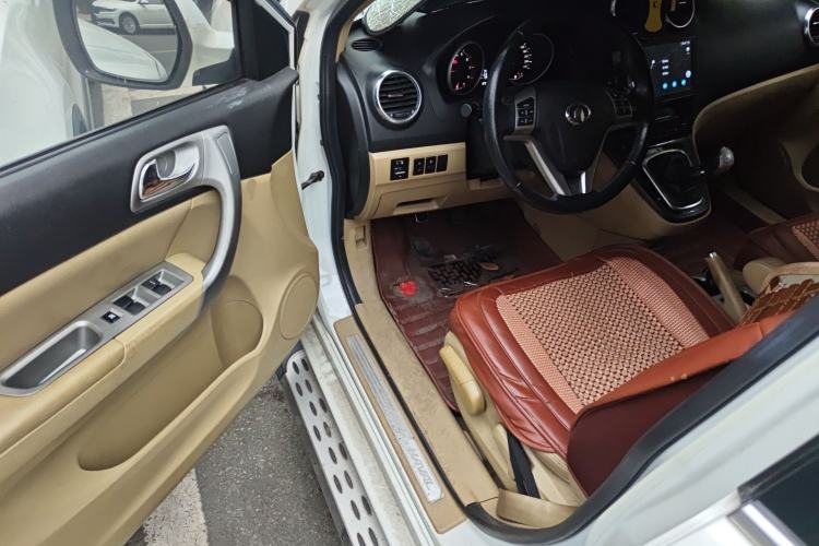 Used Haval H6 2011 2.0L Manual Two-Wheel Drive Elite Version
