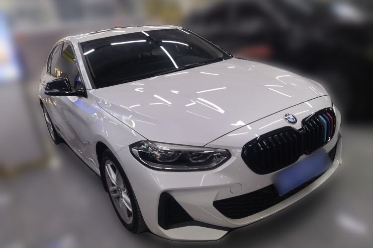 Used BMW 1 Series 2023 120i M Sport Edition Front Right 45 Deg