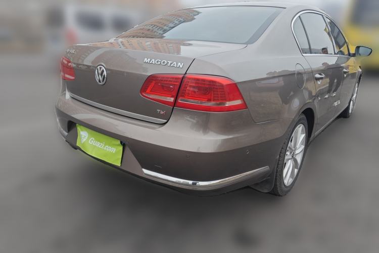 Used Volkswagen Magotan 2012 Facelift 1.8TSI Prestige Model Rear Right 45 Deg