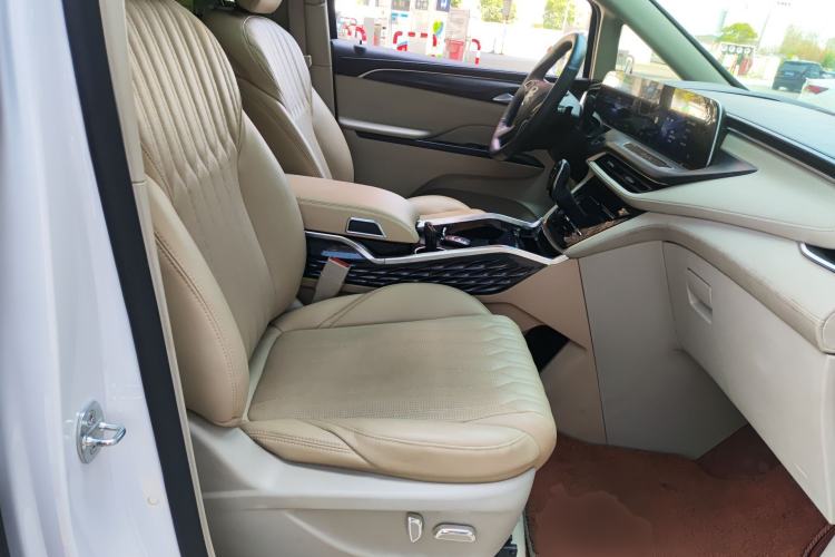 Used Buick GL8 2023 ES Lu Zun Comfort Model