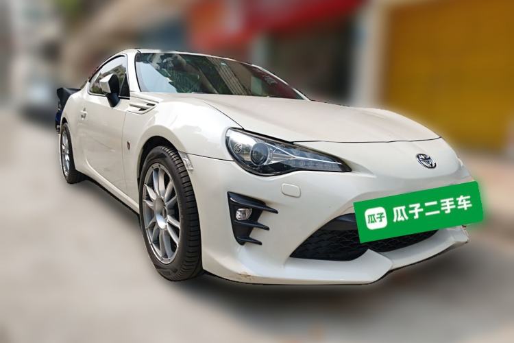 Used Toyota 86 2019 2.0L Manual Luxury Edition Front Right 45 Deg