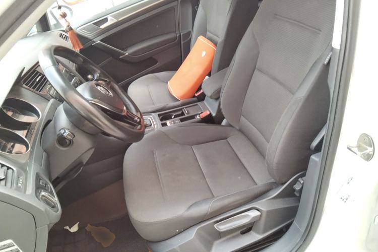 Used Volkswagen Golf 2014 1.6L Automatic Comfort Model
