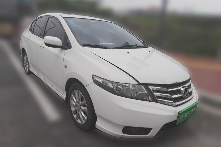 Used Honda City Classic 2012 1.5L manual Elite Edition Front Right 45 Deg