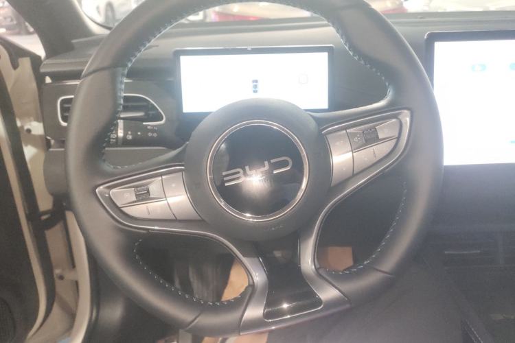 Used BYD Seal 06 New Energy 2024 DM-i 120KM Prestige Model Steering Wheel