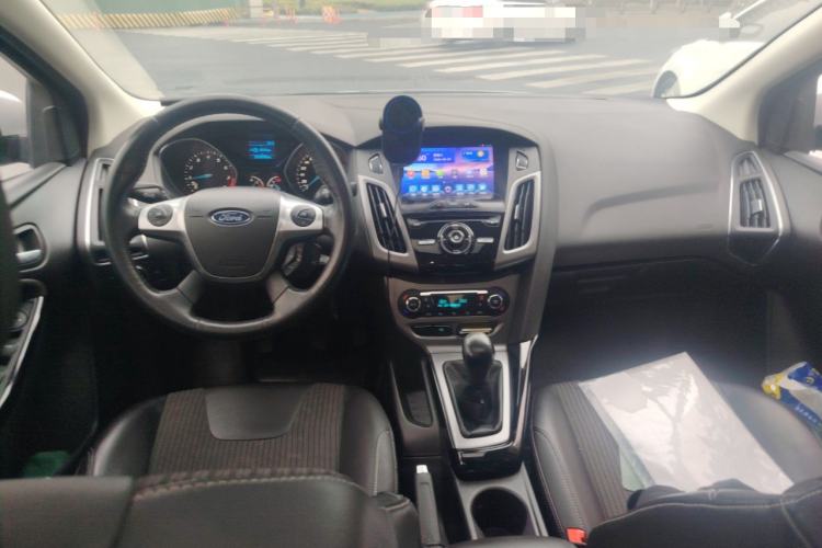 Used Ford Focus 2012 Sedan 1.6L Manual Fashion Edition