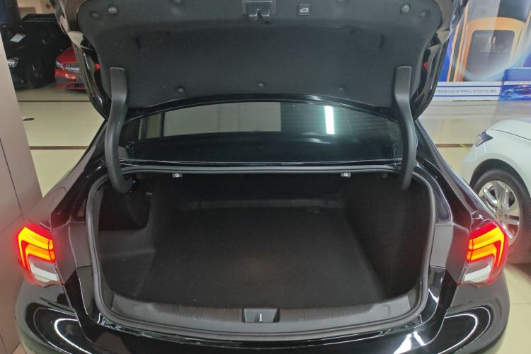 Used Buick Regal 2022 552T Smart Edition Trunk