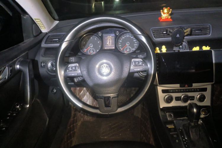 Used Volkswagen Magotan 2012 Revised 1.8TSI Luxury Version