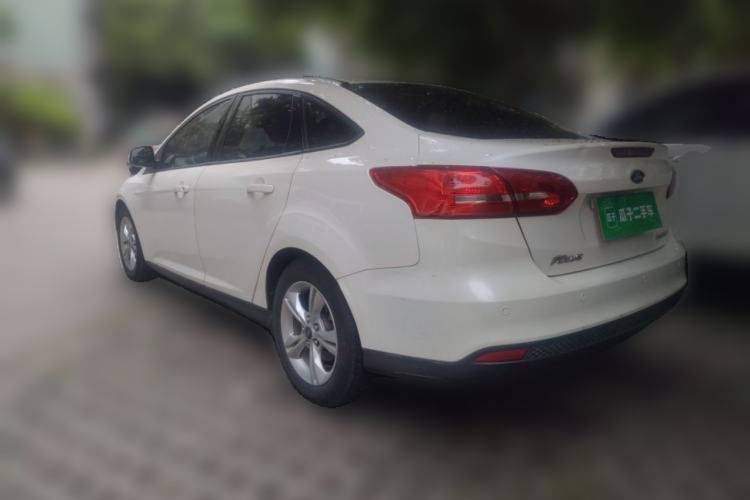 Used Ford Focus 2015 Sedan 1.6L Automatic Comfort Model
