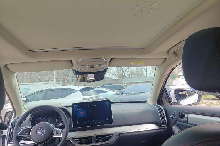 Used BYD Tang New Energy 2020 DM 2.0T Dual-Engine All-Wheel Drive Prestige 7-Seater China VI Standard Headliner