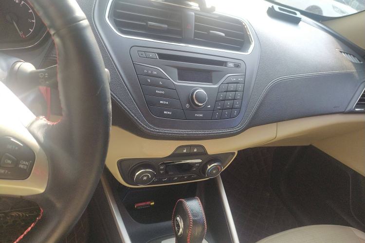 Used Ford Escort 2015 1.5L Automatic Fashion Model