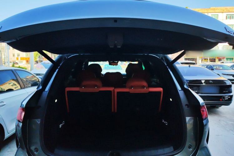 Used BYD Tang L 2025 DM 200KM Four-Wheel Drive LiDAR Flagship Model Trunk