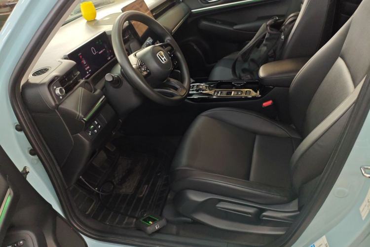 Used Honda e:NP1 2023 420 km Vision Edition Left Front Seat
