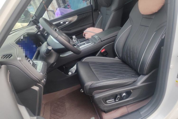 Used GAC Trumpchi GS8 2025 Linghang Series 2.0 TGDI Two-Wheel-Drive Luxury Edition 5 Seats