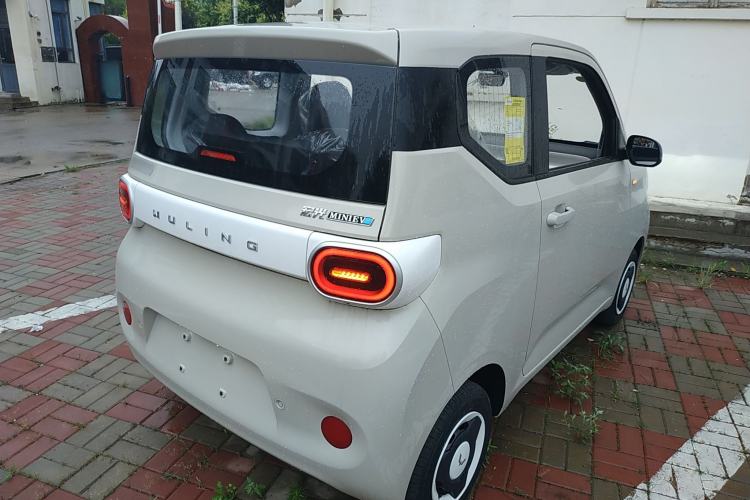 Used Wuling Hongguang MINIEV 2024 3rd Generation 215km Youth Edition