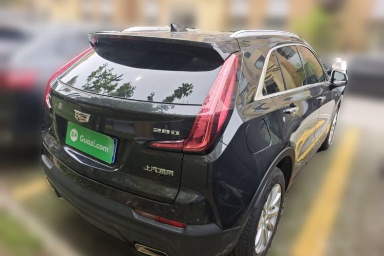 Used Cadillac XT4 2018 28T Two-Wheel Drive Tech Version Rear Right 45 Deg