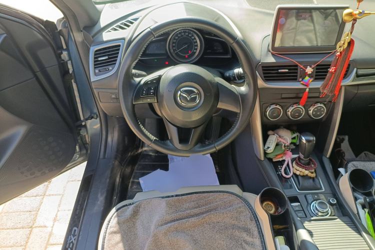 Used Mazda CX-4 2016 2.0L Automatic 2WD Blue Sky Dynamic Leather Edition
