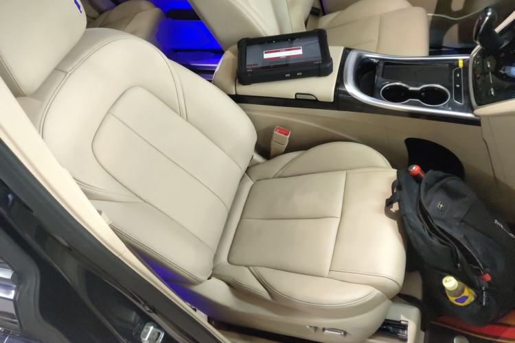 Used Buick GL8 2023 ES Lu Zun Deluxe Model
