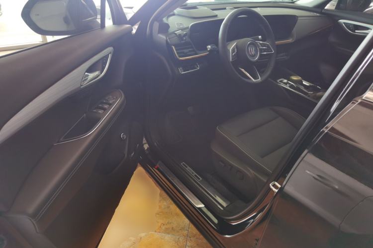 Used Buick Envision 2026 Model Equinox Plus Four-Wheel-Drive Avenir Aivia
