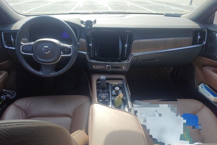 Used Volvo V90 2022 Cross Country B5 AWD Smart Range Edition
