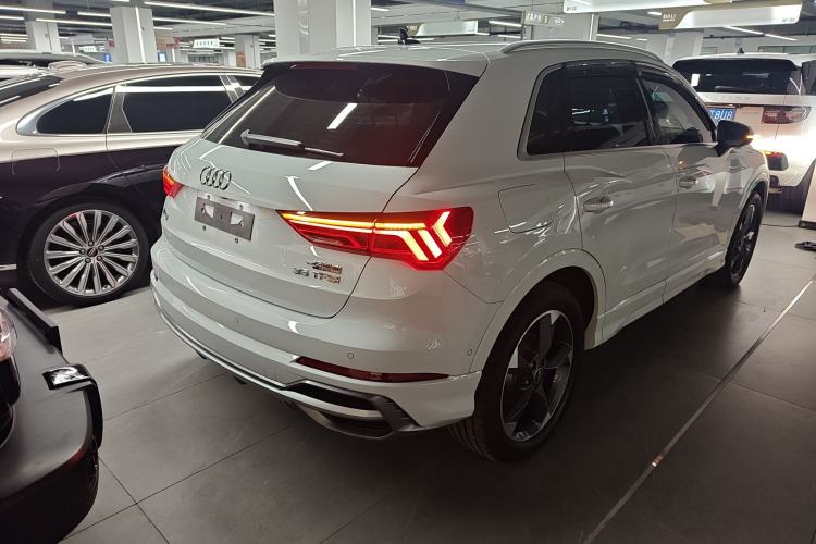 Used Audi Q3 2023 35 TFSI Fashion Dynamic Model (1.5T)
