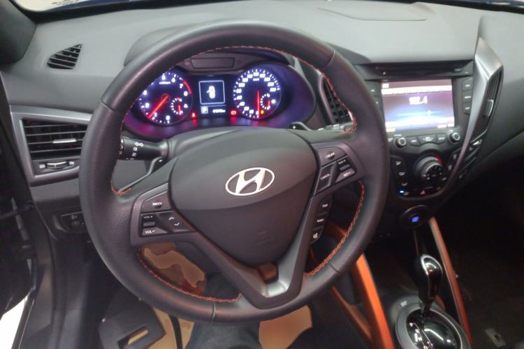 Used Hyundai Veloster 2015 1.6T Automatic Luxury Edition
