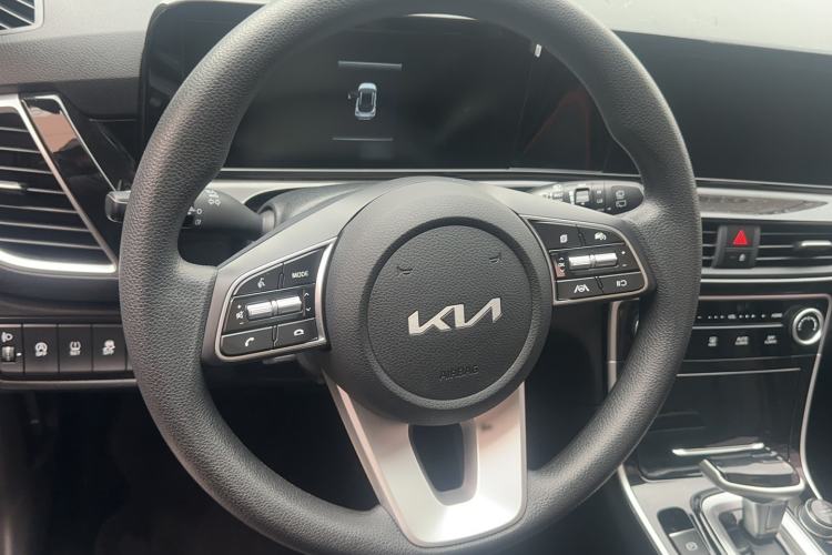 Used Kia Seltos 2023 1.5L CVT Luxury Edition Steering Wheel
