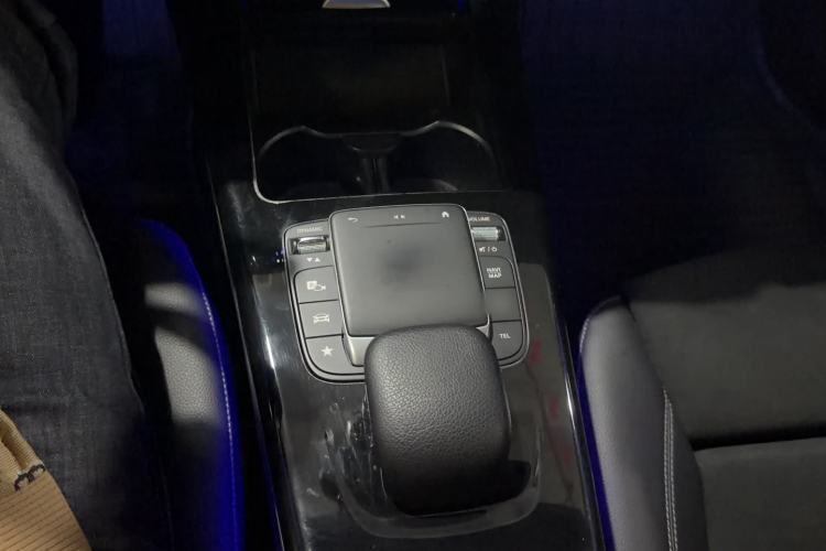 Used Mercedes-Benz A-Class 2021 A 200 L Sport Sedan Fashion Model
