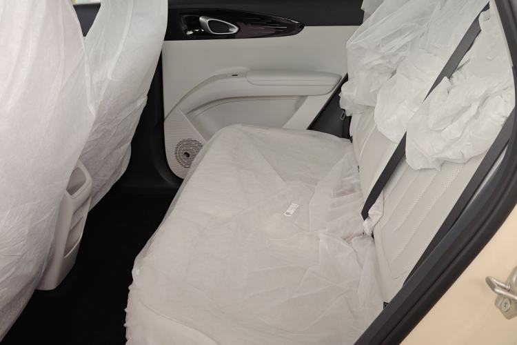 Used Geely Galaxy Geome 2026 Model 310km Youth Edition Left Rear Seat