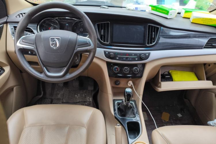 Used Baojun 730 2016 1.5L Manual Comfort Version 7 Seats China V Emission Standard